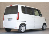 このお車はホンダ純正光脱臭・抗菌加工を納車前に致します。光触媒消臭は光触媒と銀イオンにより消臭とウイルス除菌や抗菌効果のダブル効果で車内を快適に保ちます。