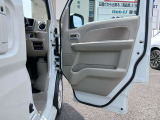運転席ドア内張