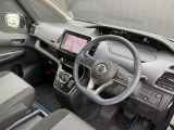 広々とした視界を体感できます。運転が楽しくなりますね。