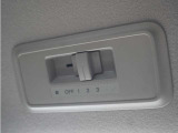 車両本体価格以外に必要な諸費用を含めたお支払総額を表示しています。車両本体価格は安いけれど諸費用が高い!!なんてことにならないよう購入に必要な金額=総額をご確認ください。