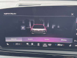 ●Audiドライブセレクト『サスペンション、パワーステアリング、エンジン、トランスミッションなどの特性をスイッチ一つで切り替え可能!ドライバーの好みに合わせてドライブを楽しんでいただけます。』