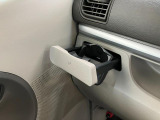 品質へのこだわり!フロアマットやシートなど車内をキレイに清掃し、ニオイや汚れなどを徹底的にクリーニングしてもらっております。室内はピカピカです☆