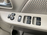 パワーウインドウスイッチです。運転席はオート機能付きです。