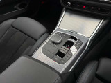 弊社お客様より頂いた下取車やデモカーが在庫の殆どを占めています。車の経歴や整備記録が分かり、ご安心してお車をお選び頂ける正規ディーラーならではのラインナップでございます。