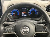 操作しやすく、ゆったりとした運転席となっています。