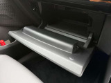 全国の正規ディーラーにて保証修理を受けることが可能ですのでお出かけの際の急なトラブル等もご安心下さい。購入後はお住まいの地域の最寄ディーラーにて保証整備等も可能でございます。