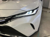 LEDヘッドライトです。デザイン性がよくとても明るいので、夜間の走行や悪天候でも安心です。しかも長寿命!