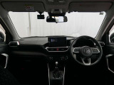 見通しのよいすっきりとした視界で、誰でも運転しやすいです。運転のしやすさは疲れにくさにも繋がりますよ♪