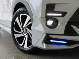 LEDフォグランプはスタイリッシュな上、視界も良好です♪