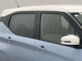 プラスチックバイザーがない分デザインもすっきり★洗車の時の窓拭きもラクラクです!