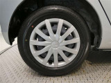純正デザインのホイールキャップです 車両デザインを損ねることのないデザインです