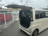 大きな荷物もスムーズに積載できる広い開口部