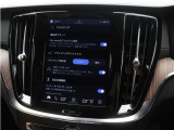 ドライブモードを変更できます。ドライブモードを選択すると、走行特性が変化して、ドライビングエクスペリエンスが向上し、特殊な状況で走行しやすくなります。