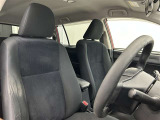 しっかりとしていて上質な座り心地のシートです。 座り心地も良くて長時間の運転も快適ですよ。 肌触りの良いシートが評判です。