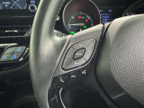 ステアリングスイッチ装備!運転しながら手元でオーディオの操作などができます。