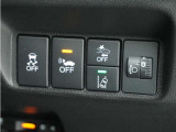 ◆VSA◆横滑り防止装置が装備されています。コーナーリング時の横すべりを抑える機能と、車両の急激な挙動変化を抑える機能で、安定した走行を実現しています。運転に安心とゆとりが出来ます。