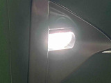 悪天候時に視界確保するLEDフォグランプが標準装備 !(^^)!