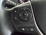 ステアリングスイッチ付!運転中も目線を動かす事無く音量等の操作可能!