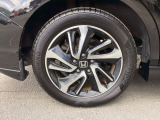 純正アルミホイールです。足元が引き立つので、車全体のイメージがアップしますよ!