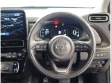 ハンドルから手を放さずに操作出来ますので、安全運転にもつながりますね