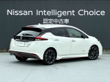斜め後ろからのショットです。