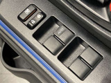 全席に電動パワーウインドウを装備。乗員それぞれが快適に操作できます。