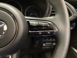 MRCC(マツダレーダークルーズコントロール)は先行車との車間を維持しながら追従走行を行い、長距離でのドライバー負担を軽減させてくれます。