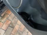 専門業者にて内外装のクリーニングを実施しております!