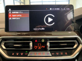 iDriveはナビの機能に加え、ミュージックコレクション、車両状態の確認、設定の変更等が操作可能です。