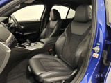 スポーツシートはサポートも良く長時間運転しても疲れません。
