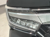 LEDヘッドライトは、点灯の瞬間から最大光量を発揮し、突然暗くなるトンネルなどでの安定感を高めます。