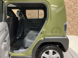 ■POINT■写真で見るよりも現車を 現車をみると写真で見ていたイメージとは少し違う部分もございます。また写真ではわからなかった車の魅力にも気づくことができるので、ぜひご来店ください!