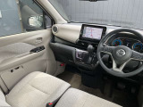 広々とした視界を体感できます。運転が楽しくなりますね。