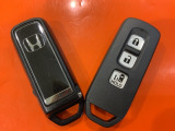 便利なスマートキー。ボタンひとつで開錠できます。