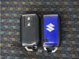 ◆スマートキー◆カギをバッグやポケットに入れたままでもドアロックの開閉ができる『スマートキー』付き!雨天や暗くなってもカギを取り出す必要がなくドアの開錠&エンジンも始動できます