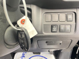 【 スマートキー・プッシュスタート 】鍵を挿さずにポケットに入れたまま鍵の開閉、エンジンの始動まで行えます。