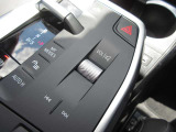 ご納車前には360度にわたる厳格な自社点検整備も実施しています。安心してお乗りいただける状態でご納車いたします。