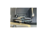 万が一の時用に車載工具とジャッキを完備