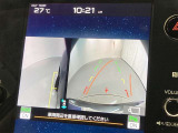 ハンドル操作に連動してガイドラインが変化するバックカメラ搭載。 クルマには構造上たくさんの死角があるのでとても便利な機能です。 あくまでも補助の為の装備なのでバックは目視が大事です