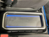 運転席横にはe-POWERのカラーでもあるブルーに光るトレイがあります★