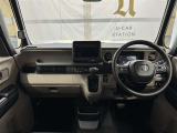 見通しのよいすっきりとした視界で、誰でも運転しやすいです。運転のしやすさは疲れにくさにも繋がりますよ♪