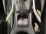 電動パーキングブレーキ&ブレーキホールド☆HOLDスイッチを押しシステムONの状態にしておくことで渋滞や信号待ちなどでブレーキを踏んで停止した時保持してくれる。