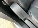 運転席用サイドエアバック装備