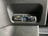 いまや快適なカーライフに欠かせないETCが付いています。