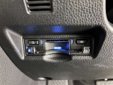 スマートETC2.0を装備。 広域な道路交通情報や安全運転をサポートする情報を得て、刻一刻と変化する道路状況に対応して、最適なタイミングで、運転支援サービスをご案内。新サービスにも対応しています。