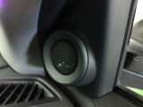 車内にはスピーカーを装備してあり、よりクリアに、臨場感のある音楽を楽しめます。
