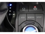 燃費を良くするECOモード切り替えスイッチがついております!