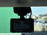 【ドライブレコーダー】映像・音声などの運転中の記録を残します。事故などを起こした起こされた時の証拠になりえますので、もしも時でも安心ですね。