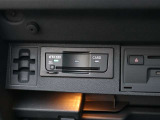 認定中古車保証1年間距離無制限の保証とロードアシスタンスサービスが全車に付帯されています。また、1年間または2年間の延長保証(有償)もご利用いただけます。