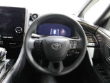 各操作スイッチなどもハンドルから手を放すことなく操作可能で安全運転に支援いたします!